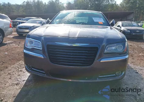 2014 Chrysler 300 300S из США, поврежденный, VIN 2C3CCABG2EH376713
